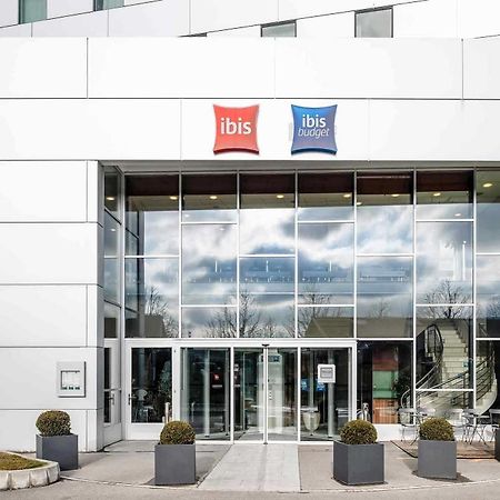 Ibis Budget Bern Expo Экстерьер фото