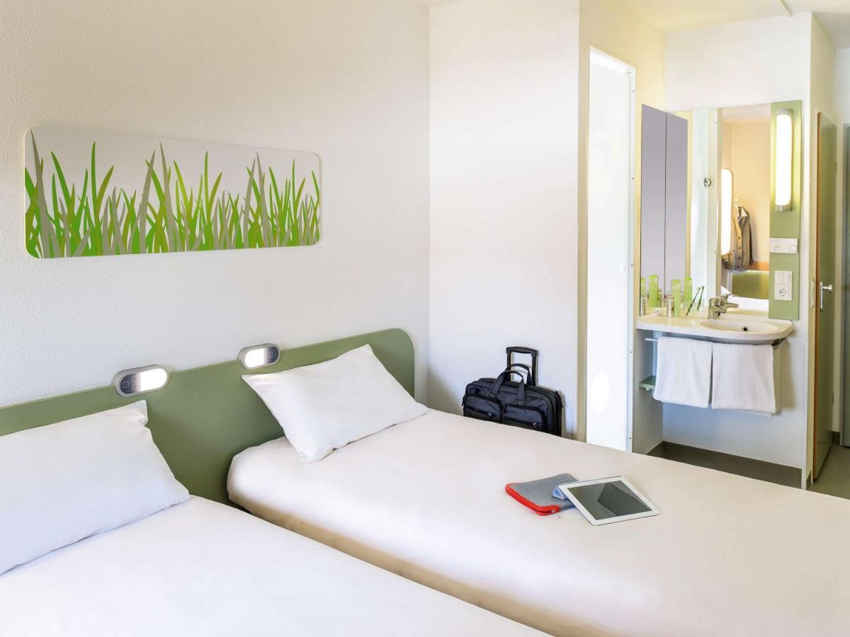 Ibis Budget Bern Expo Экстерьер фото