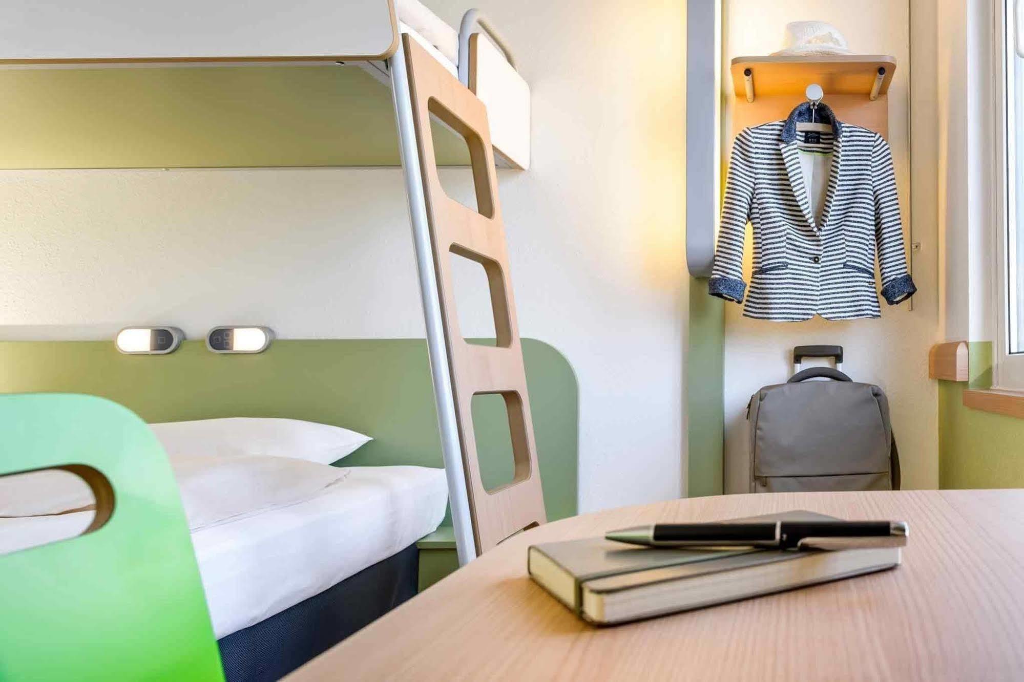 Ibis Budget Bern Expo Экстерьер фото
