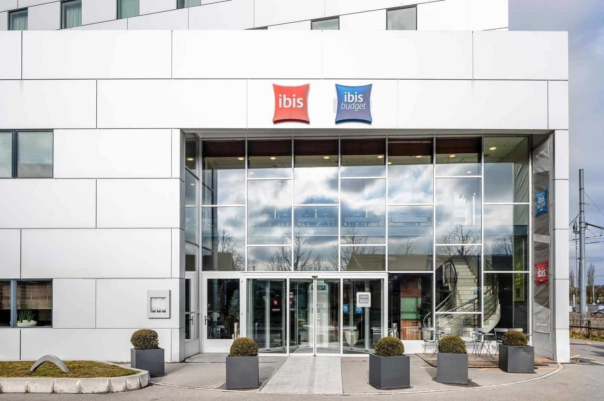 Ibis Budget Bern Expo Экстерьер фото