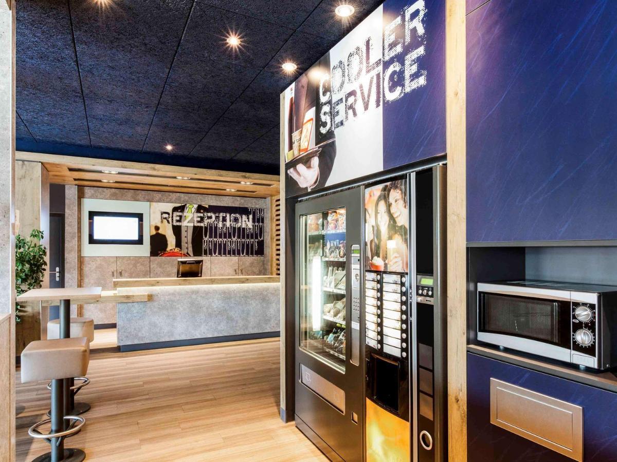 Ibis Budget Bern Expo Экстерьер фото